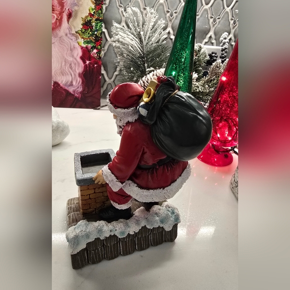 Festive Santa Claus Holiday Figurine - Picture 6 of 9